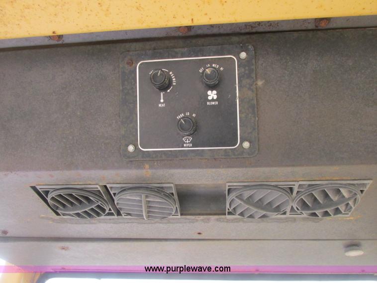 image for item A8685 1985 Ford 655A backhoe