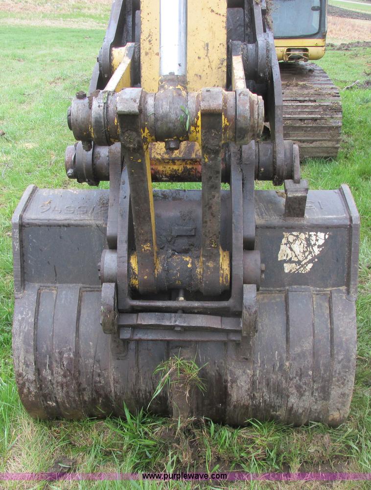 image for item A8687 1999 Komatsu PC150LC-6K excavator