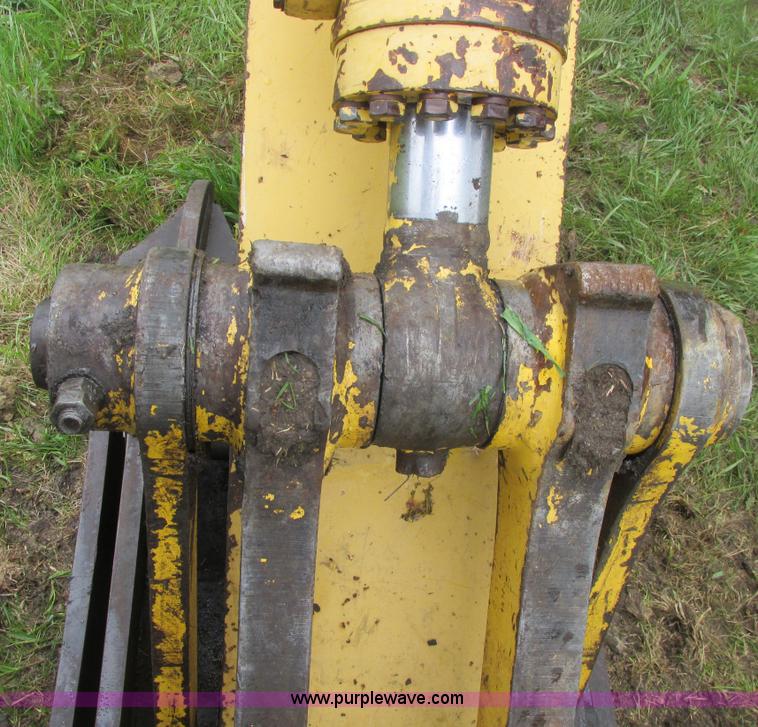 image for item A8687 1999 Komatsu PC150LC-6K excavator
