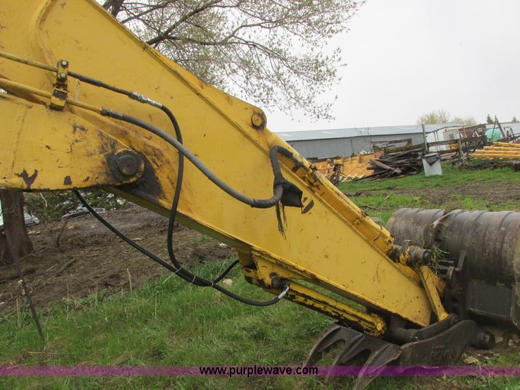 image for item A8687 1999 Komatsu PC150LC-6K excavator