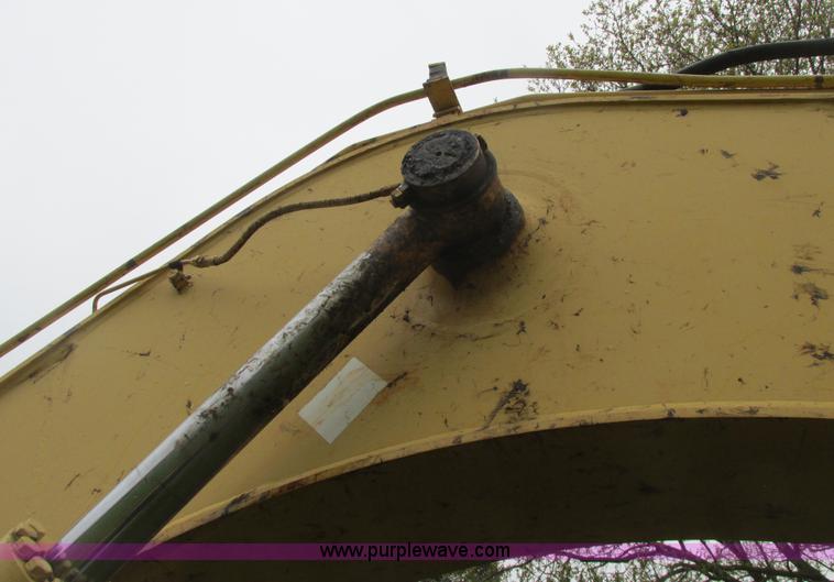 image for item A8687 1999 Komatsu PC150LC-6K excavator