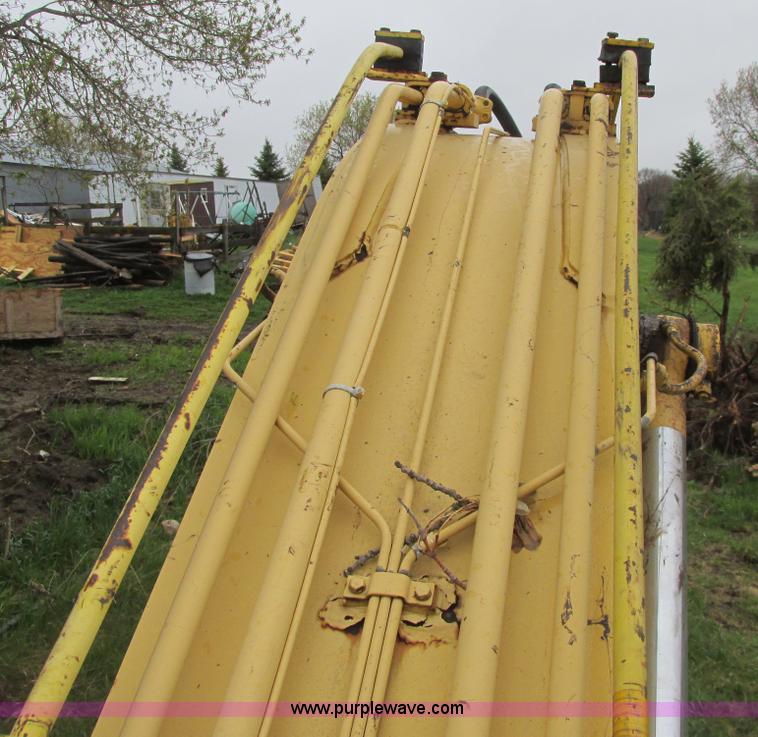 image for item A8687 1999 Komatsu PC150LC-6K excavator