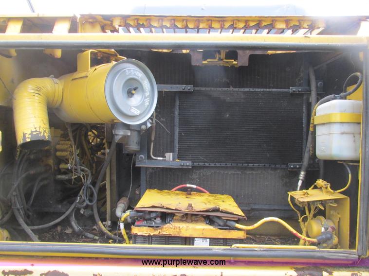 image for item A8687 1999 Komatsu PC150LC-6K excavator