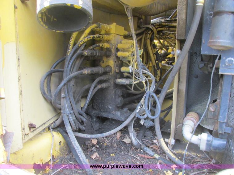 image for item A8687 1999 Komatsu PC150LC-6K excavator