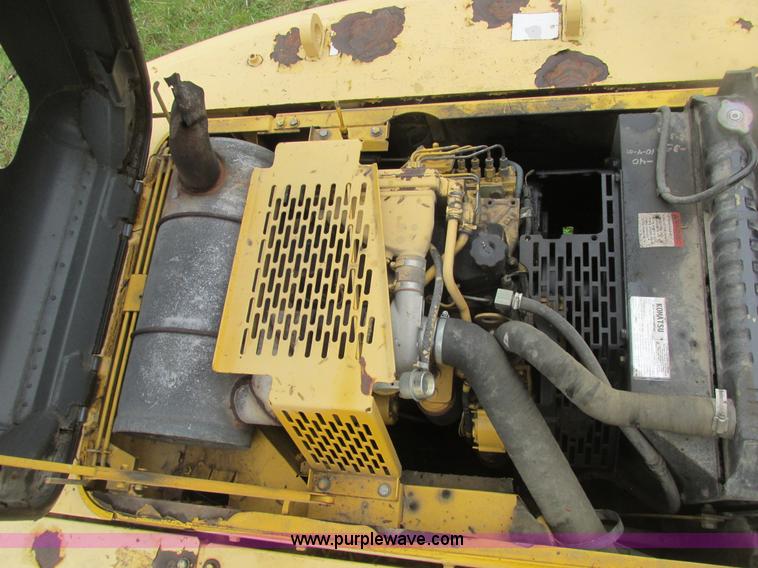 image for item A8687 1999 Komatsu PC150LC-6K excavator