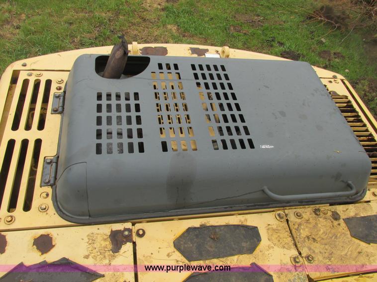 image for item A8687 1999 Komatsu PC150LC-6K excavator