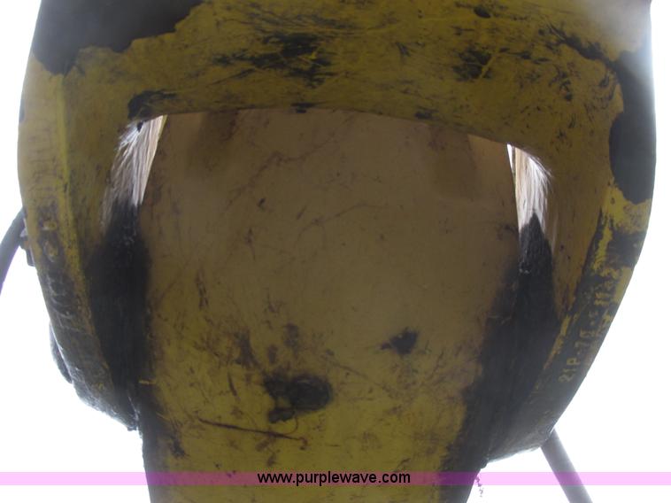 image for item A8687 1999 Komatsu PC150LC-6K excavator