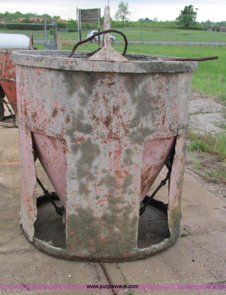 image for item AC9916 Concrete bucket