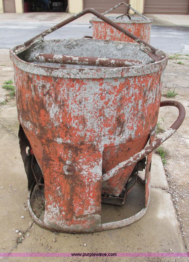 image for item AC9917 Concrete bucket