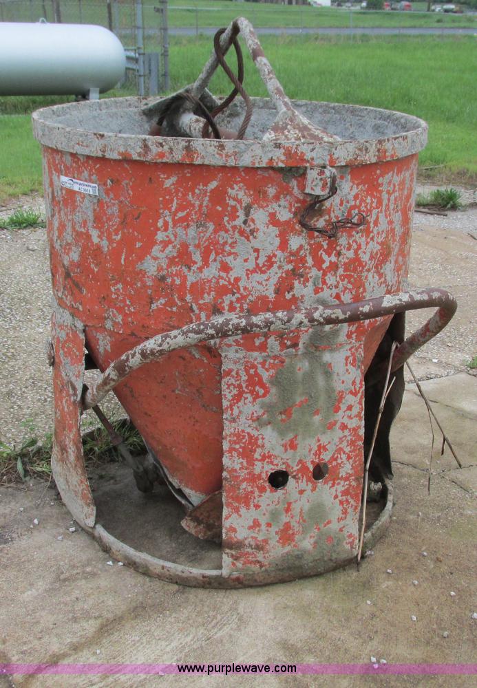 image for item AC9918 Concrete bucket