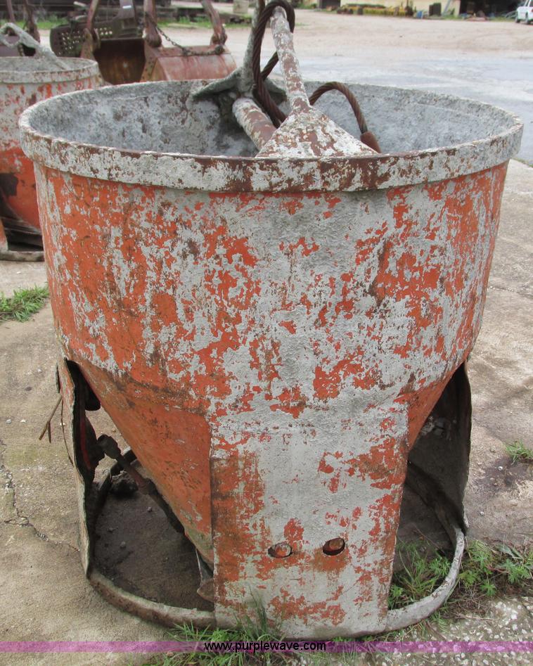 image for item AC9918 Concrete bucket