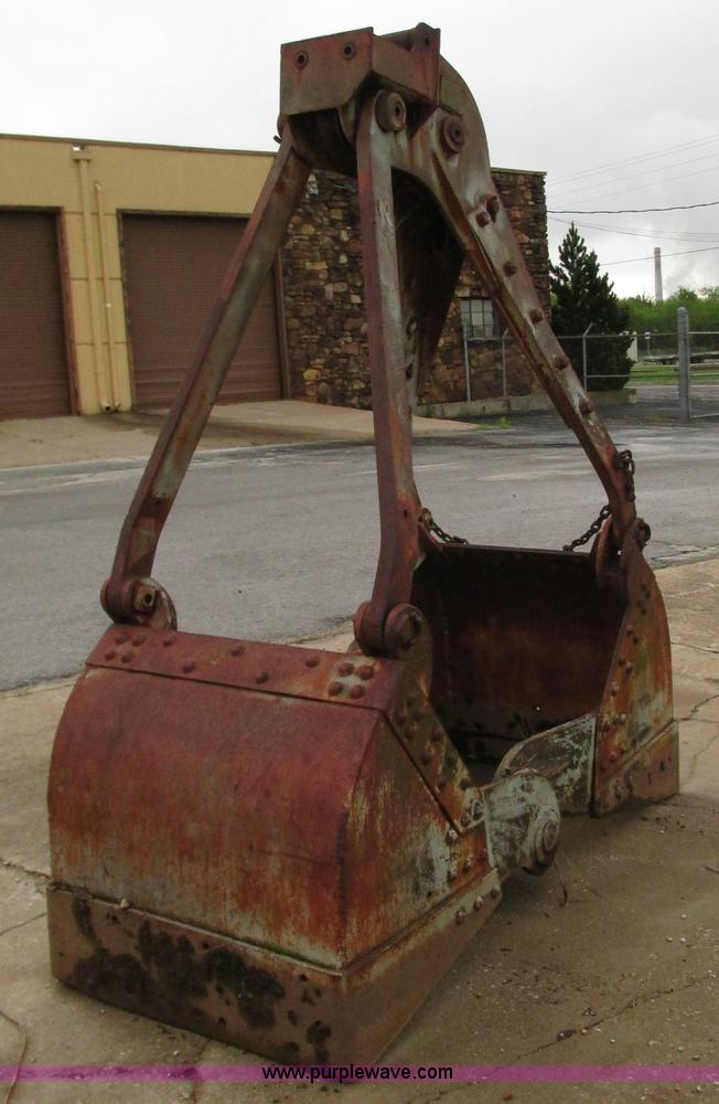 image for item AC9920 Erie clam bucket