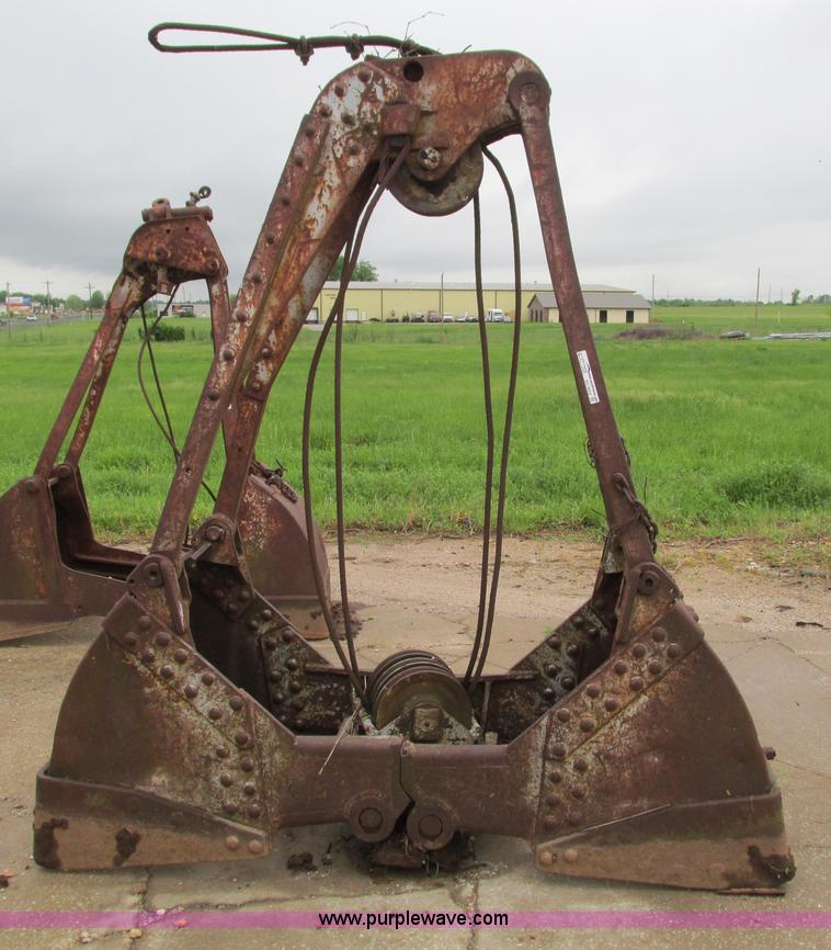 image for item AC9922 Williams clam bucket