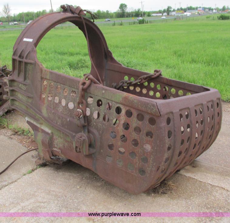 image for item AC9925 Drag bucket