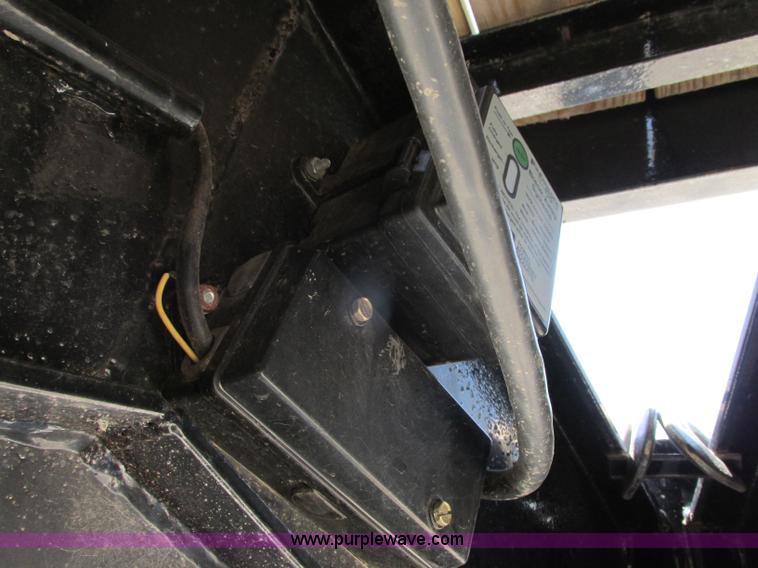 image for item D3970 2007 PJ gooseneck trailer