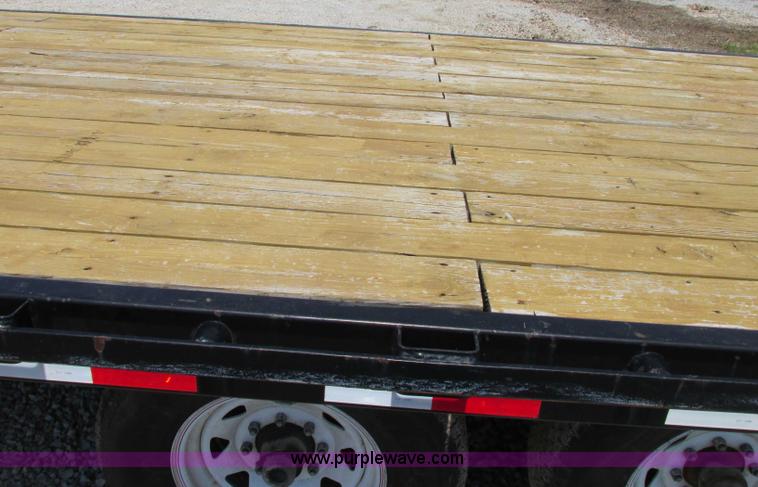 image for item D3970 2007 PJ gooseneck trailer