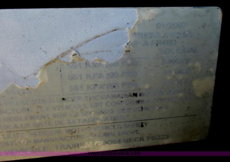 image for item D3970 2007 PJ gooseneck trailer