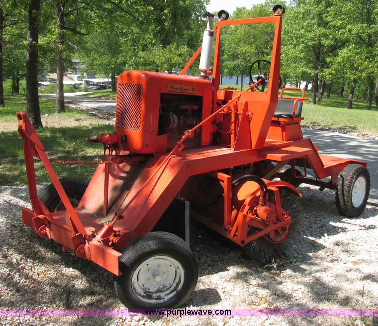 image for item D3972 Broce HS broom