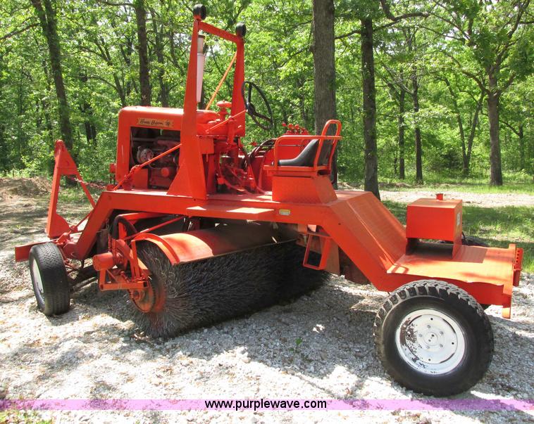 image for item D3972 Broce HS broom