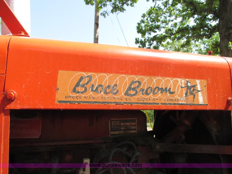 image for item D3972 Broce HS broom