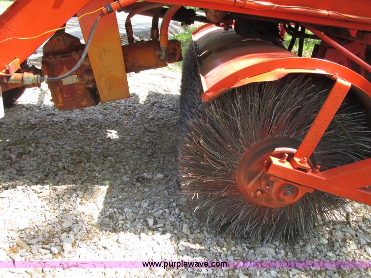 image for item D3972 Broce HS broom