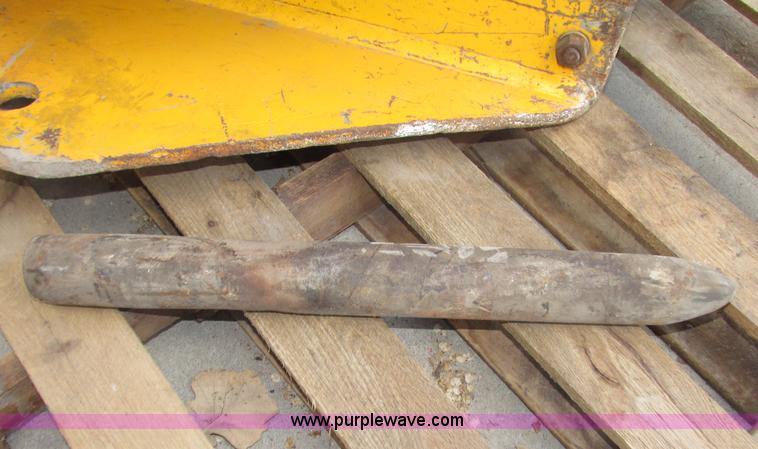 image for item F7386 Pneumatic backhoe hammer