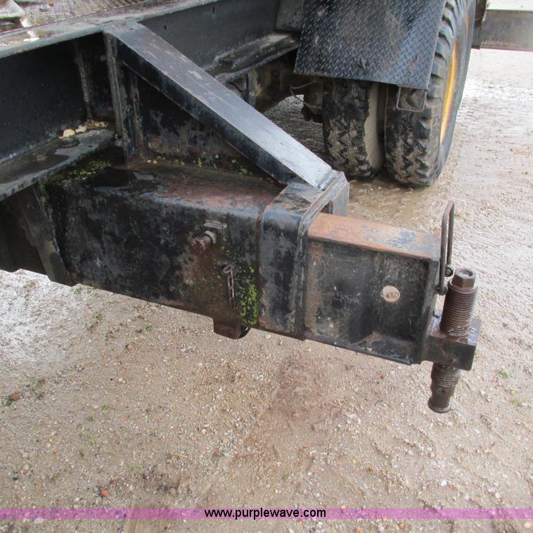 image for item G9302 1968 American Crane 1510 crane