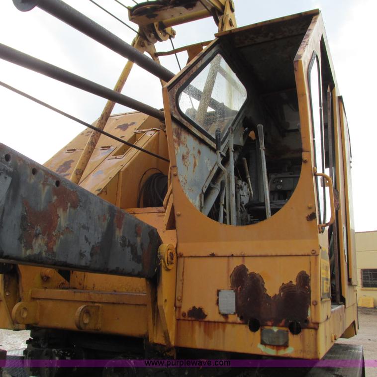 image for item G9302 1968 American Crane 1510 crane