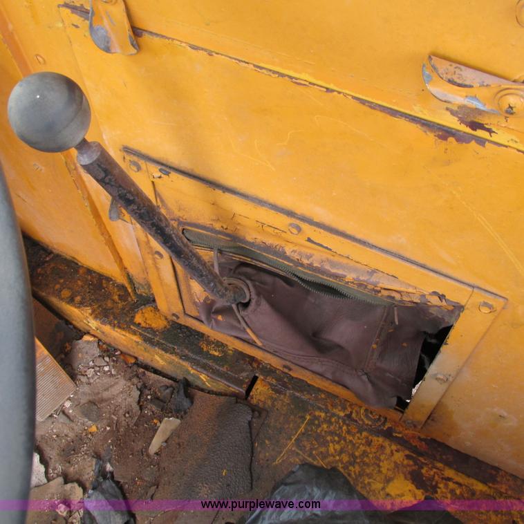 image for item G9302 1968 American Crane 1510 crane