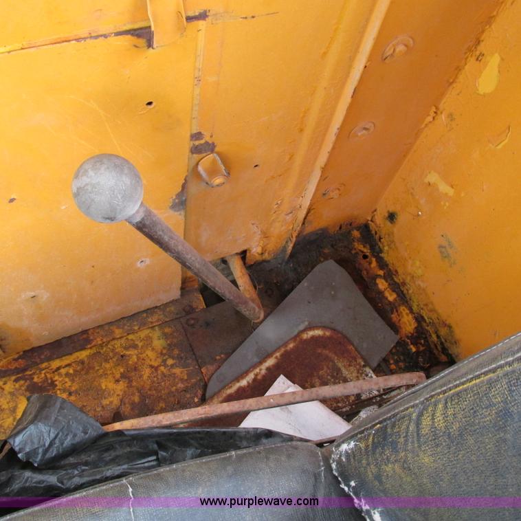 image for item G9302 1968 American Crane 1510 crane