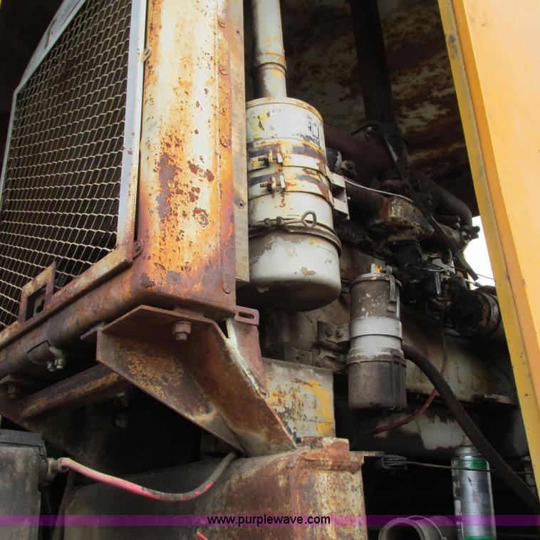 image for item G9302 1968 American Crane 1510 crane