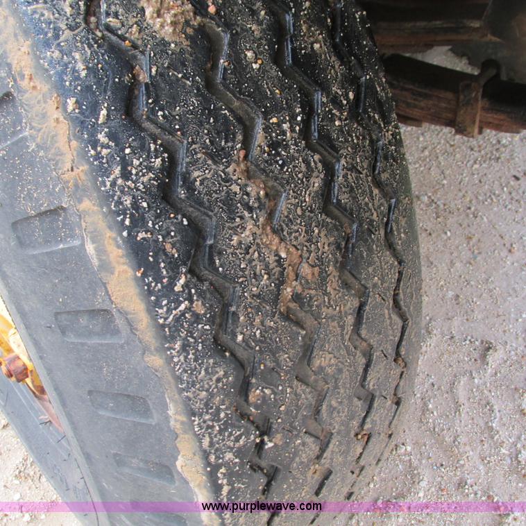 image for item G9302 1968 American Crane 1510 crane