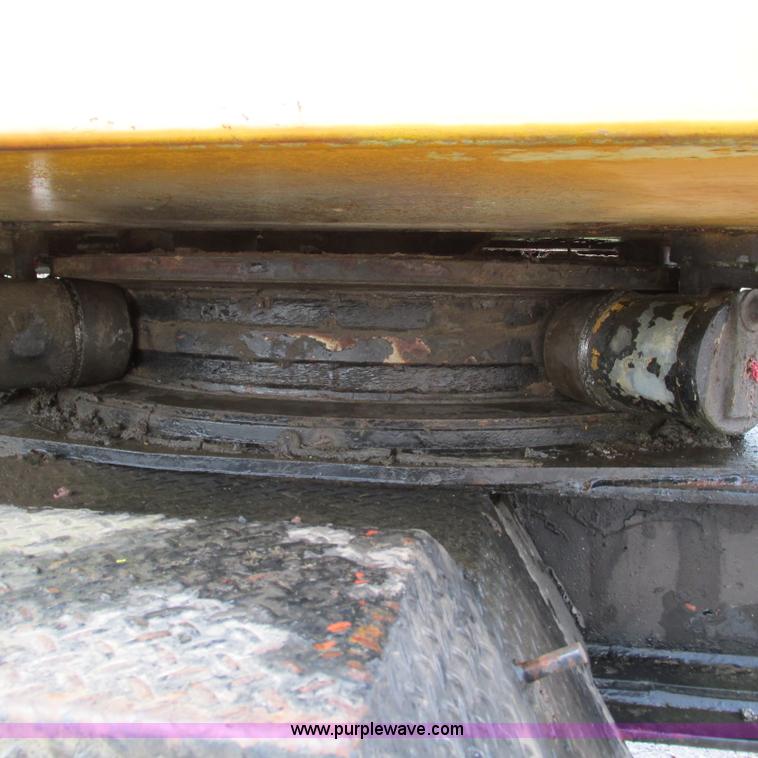 image for item G9302 1968 American Crane 1510 crane