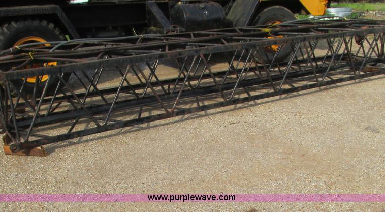 image for item G9302 1968 American Crane 1510 crane