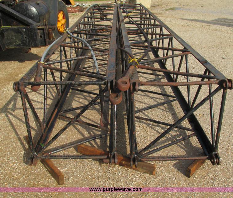 image for item G9302 1968 American Crane 1510 crane