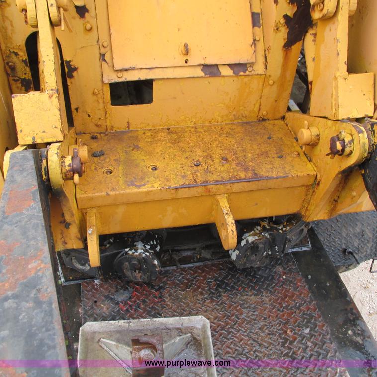 image for item G9302 1968 American Crane 1510 crane