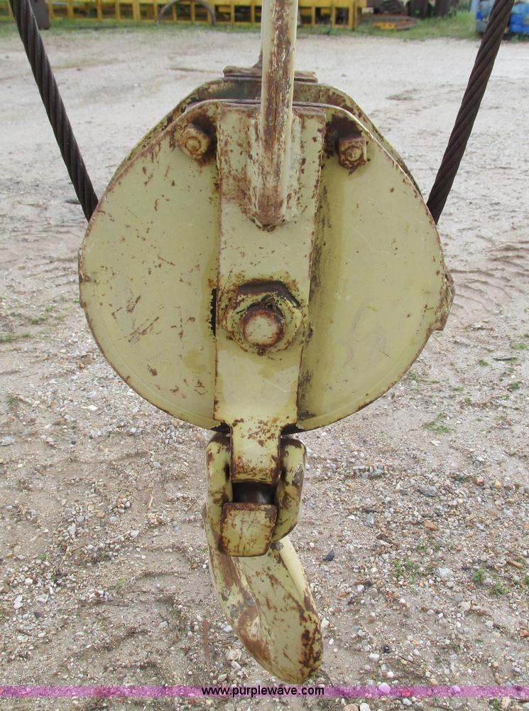 image for item G9302 1968 American Crane 1510 crane