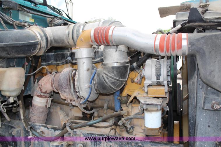 image for item H2662 2000 Peterbilt 378 dump truck