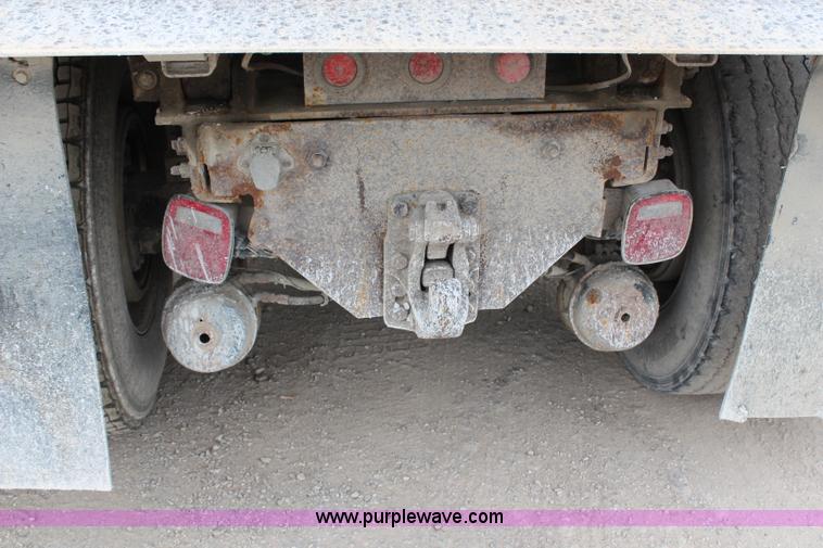 image for item H2662 2000 Peterbilt 378 dump truck