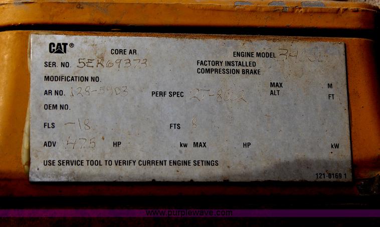 image for item H2663 1996 Peterbilt 378 semi truck