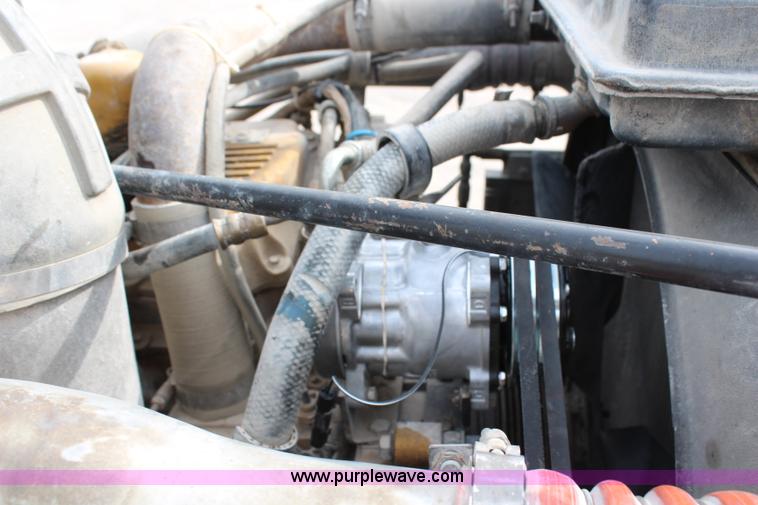 image for item H2663 1996 Peterbilt 378 semi truck