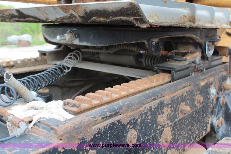 image for item H2665 1996 Peterbilt 378 semi truck