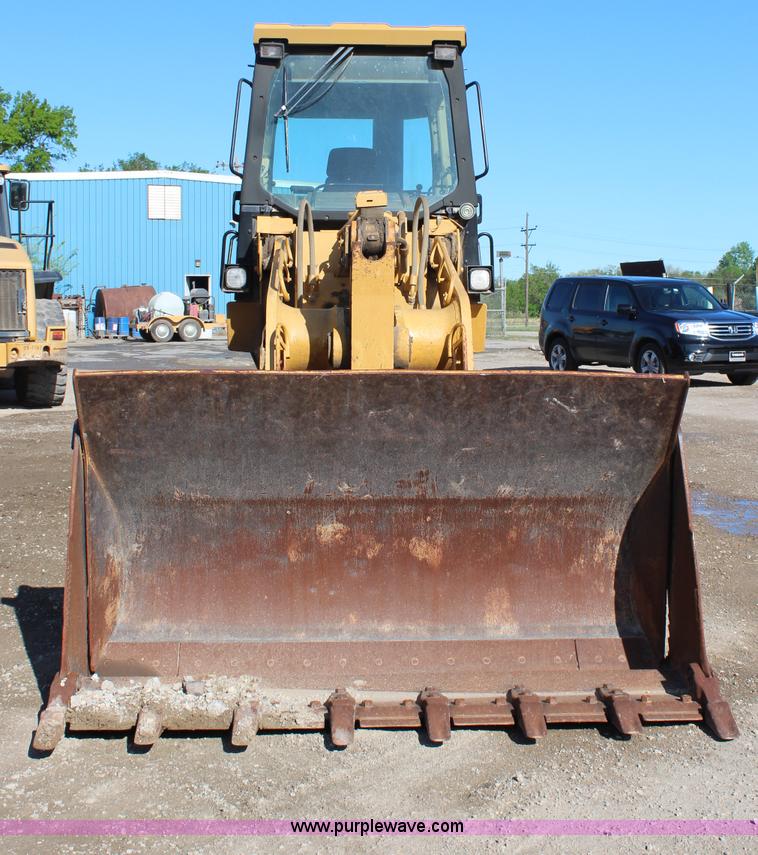 image for item H2679 2002 Caterpillar 963C track loader