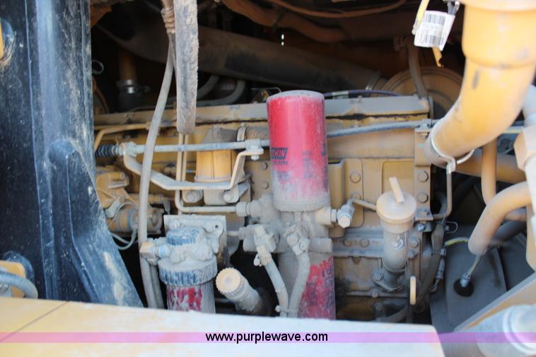 image for item H2679 2002 Caterpillar 963C track loader