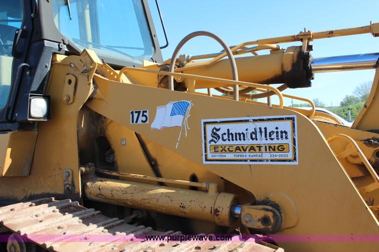 image for item H2679 2002 Caterpillar 963C track loader