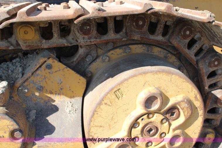 image for item H2679 2002 Caterpillar 963C track loader