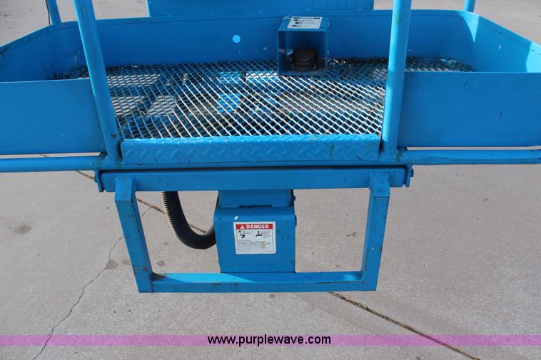 image for item H2699 1993 Genie Z45/22 boom lift
