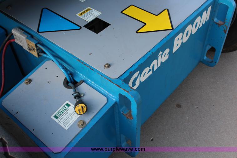 image for item H2699 1993 Genie Z45/22 boom lift