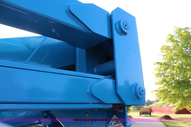 image for item H2699 1993 Genie Z45/22 boom lift