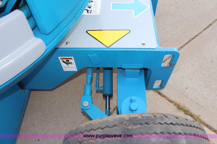 image for item H2699 1993 Genie Z45/22 boom lift